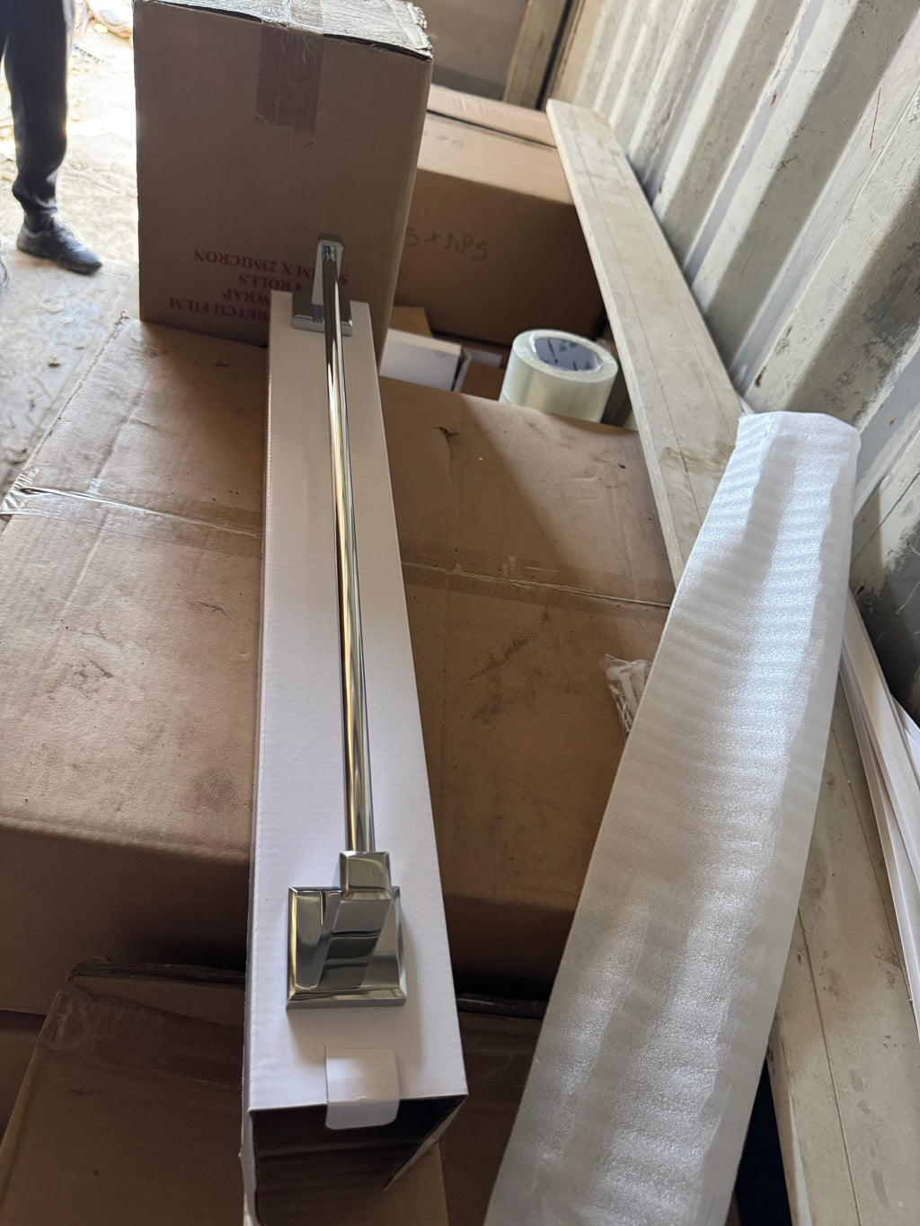 6601X001CP Square Chrome Single Towel Bar – 60cm