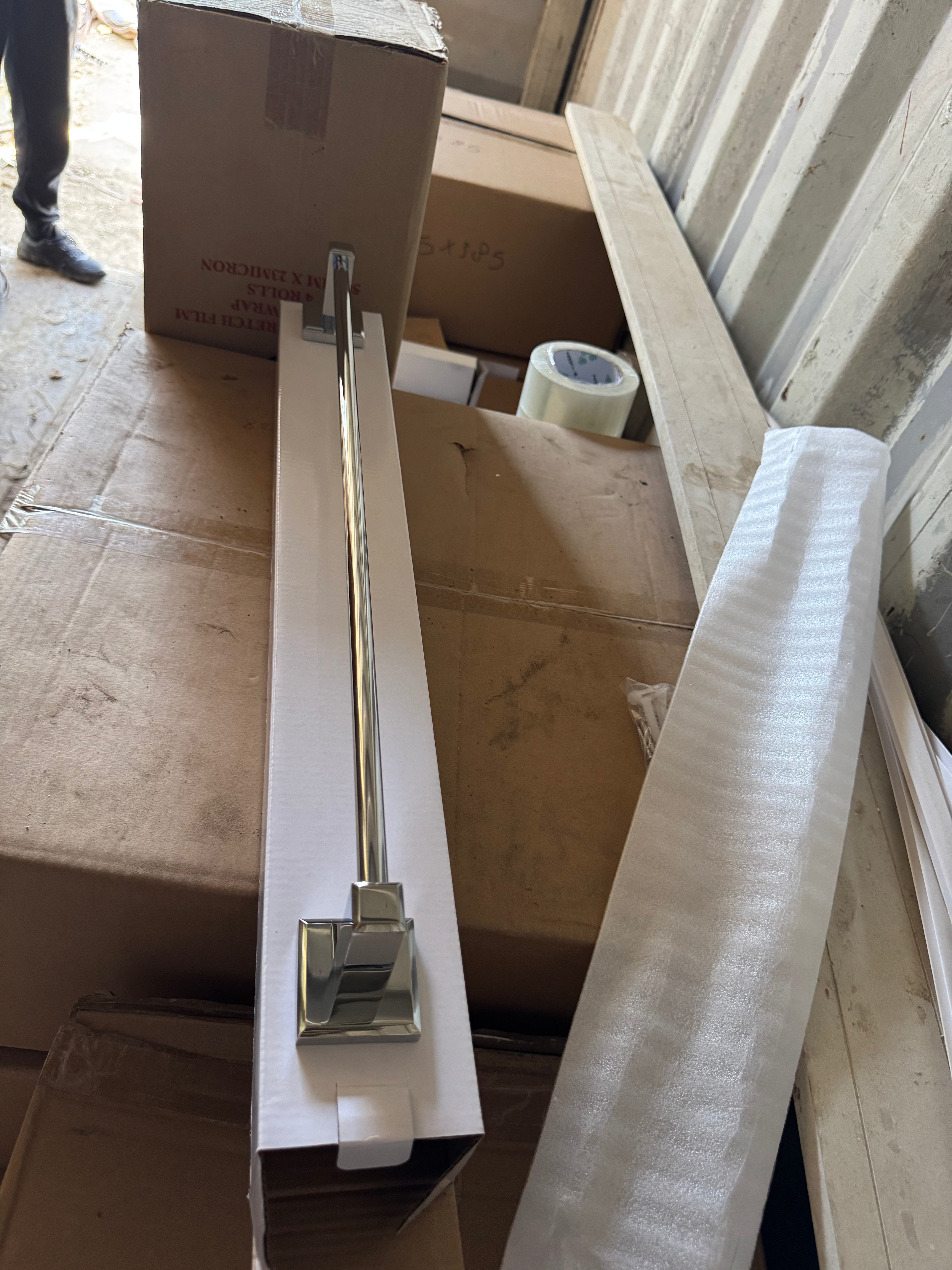 6601X001CP Square Chrome Single Towel Bar – 60cm