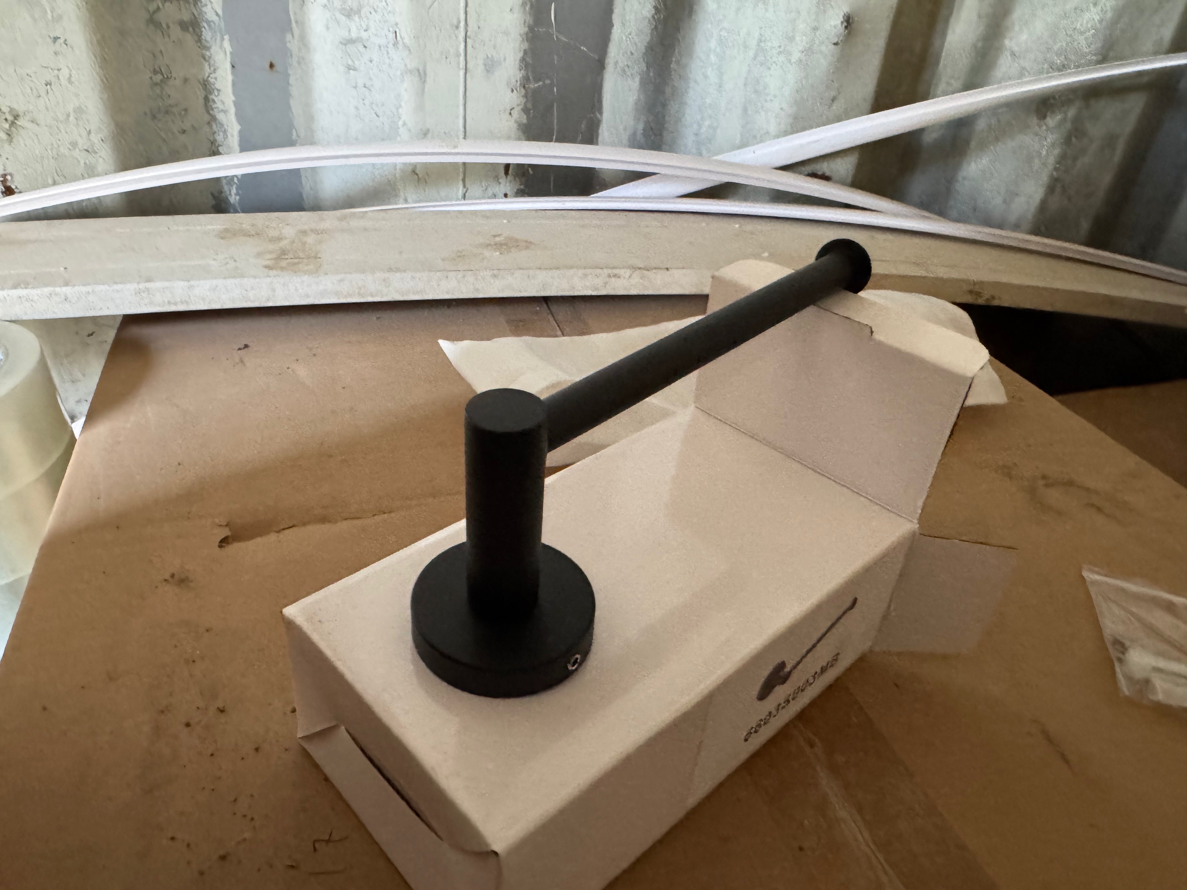 6603X001 Round Black Toilet Paper Holder