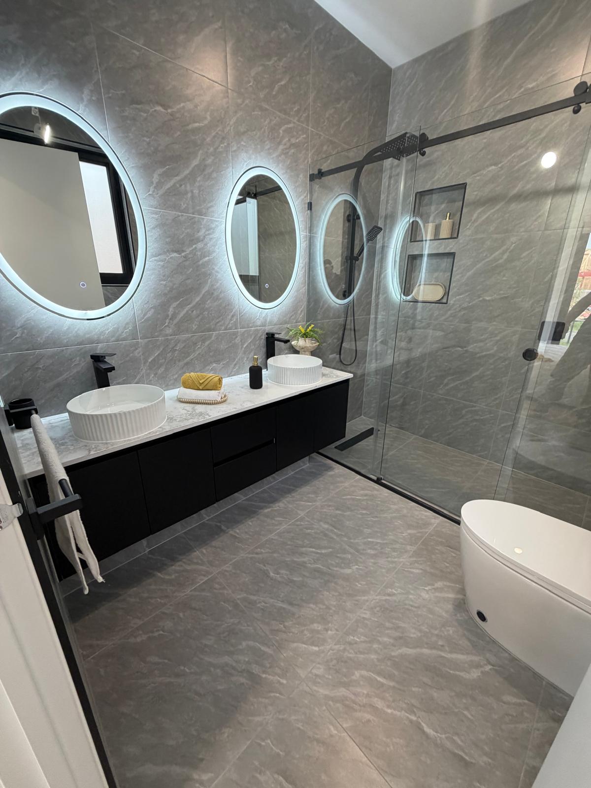 Round LED Mirror – 800mm